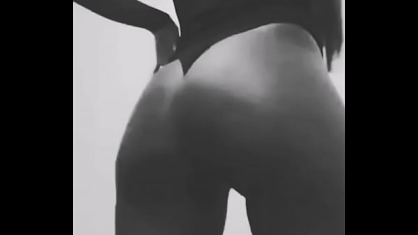 Nonton Watch Bust Some Moves thumbnail