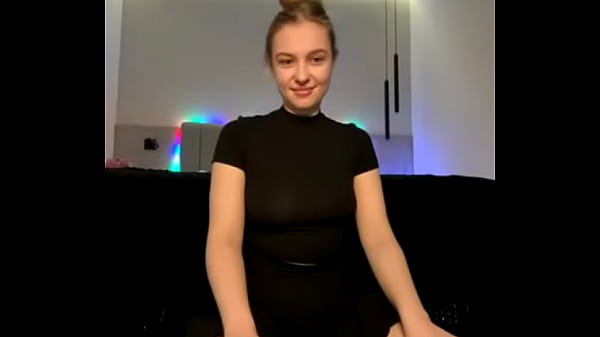 Masturbating and bouncing natural tits 