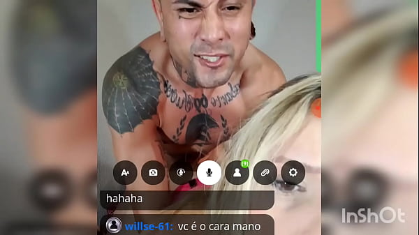 Ela Adora Trabalhar Na Web Cam E Ganhar Leite Na Boca thumbnail