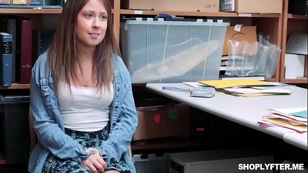 Play MP4 - Alex Harper having large dick