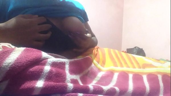 South Indian girl_shows her boobs