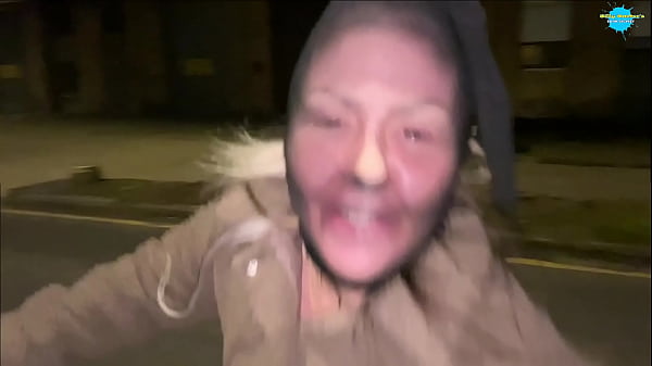 Street girl pushing itemsup Her_pussy while on the run