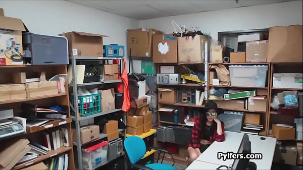 Two security guards fucking_exotic teen thief