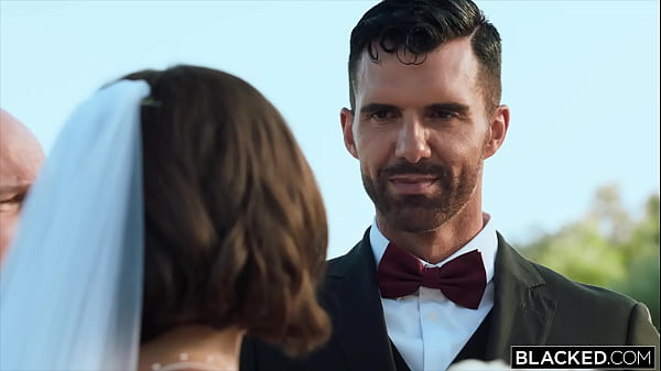 Play MP4 - BLACKED Gorgeous Agatha Gets a BBC Creampie In Threesome