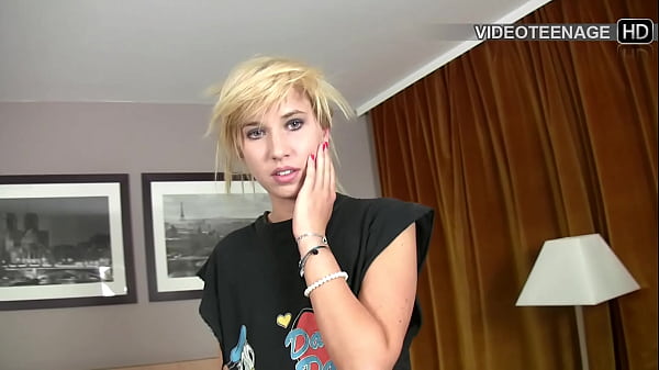Shy 18 Year Blonde Vicky Does Her First Porn Casting thumbnail