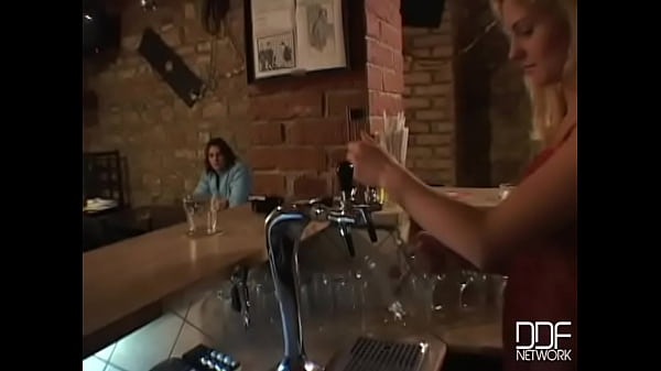 Nonton The Drinks Are Not The Only Great Juices thumbnail