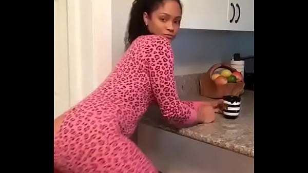 Nonton 306fc287-75f8-41de-98eb-fab755fe08f0.mov thumbnail