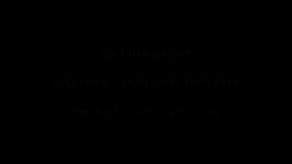 I love_the way_these crisp new_socks feel