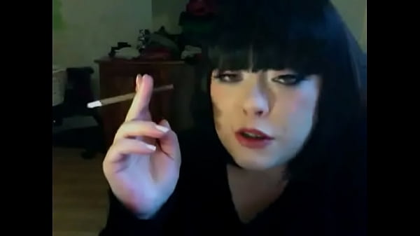 Play MP4 - Goth Slut Smokes 2 More Cigarettes