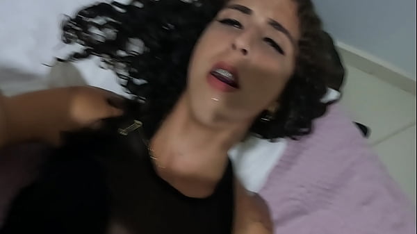 Comendo O Cuzinho Da Novinha E Colocando Ela Pra Mamar thumbnail