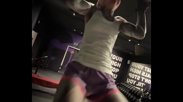 Challenge time how many pull ups can you do let me know in the comments i'm so excited to have a gym right around 