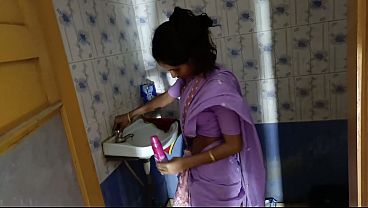 Nonton Hot Desi Bhabhi Fucked Hard By Plumber thumbnail