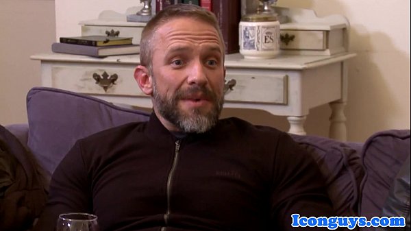 Play MP4 - Hunky dilf anally pleasuring sons best friend