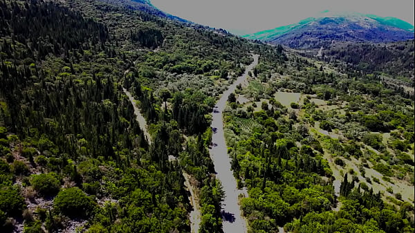 Nonton Pixie Wetting Her Self And Drink Piss On A Hike thumbnail