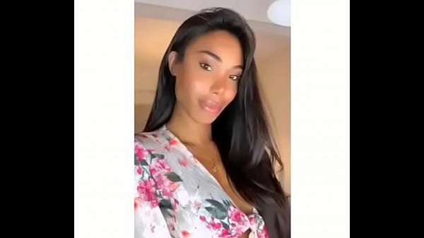 V&iacutedeo Oficial Sthepany