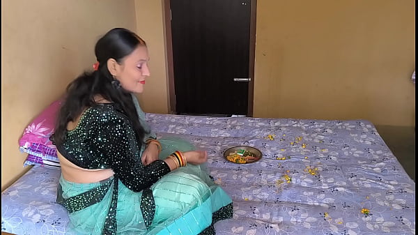 Play MP4 - भाई दूज पर अपने भईया से चूद गई पूजा बीस हजार रुपए मे अपने भईया से चूद गई