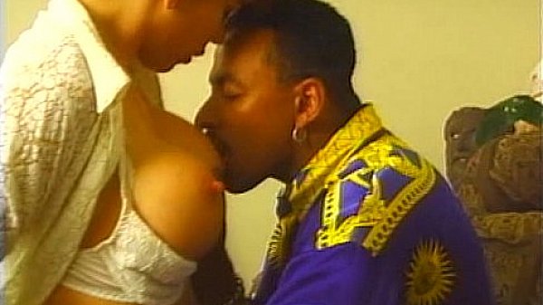 LBO - International Lovers - scene 1 - extract 1 