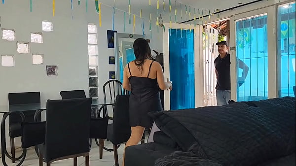 Paty paga o aluguel no cherecad enquando o corno esta na rua enchendo o c&uacute; de cacha&ccedil;a 