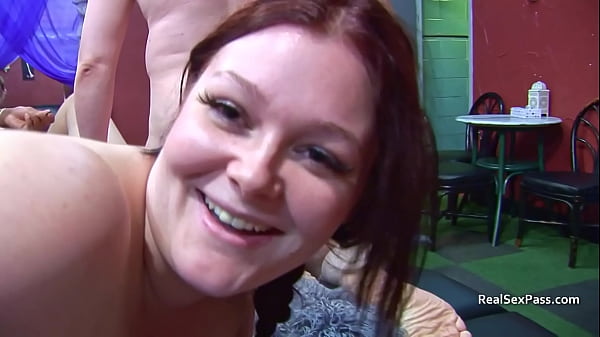 Play MP4 - Pale bare legged chubbies show off shaven pussies