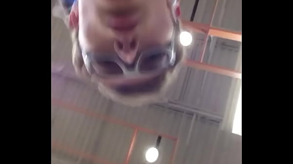 81D08E04-9D77-4654-945E-F25634982F61.MOV