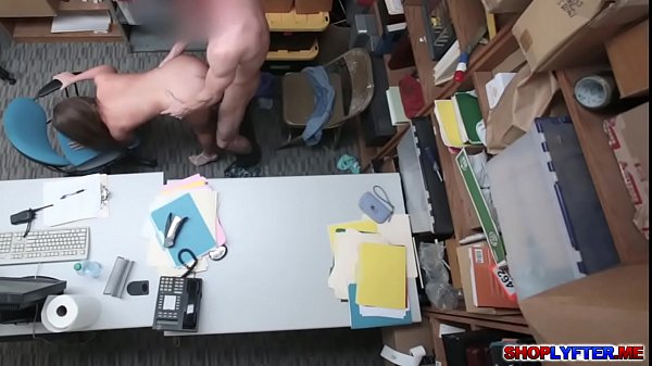 Glamorous Brooke_Bliss wanted to stretch her wet clit