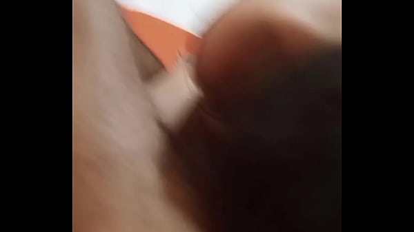 Nonton A Mi Novia Le Encanta Chuparme Las Bolas thumbnail