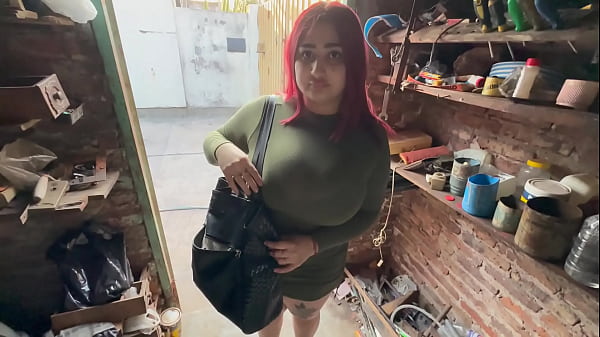 Play MP4 - Mi esposa Culona pagando Deuda en Taller mec&aacute;nico