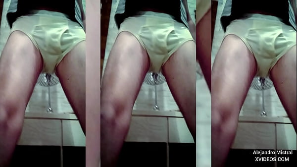 Alejandro Mistral Masaje Mi Polla Bien Parada Maduro Amateur thumbnail