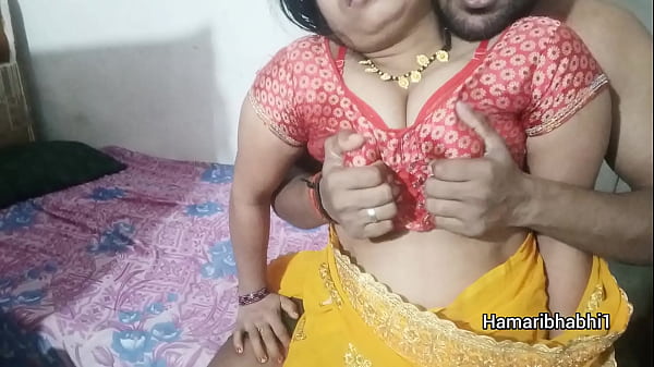 Play MP4 - Hot Indian xxx Desi Bhabhi Ki Saree Utha ke Mast Chudai&period; Desi Hindi BF Video&period;