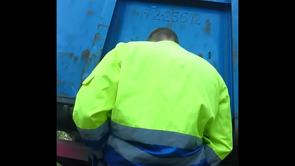 Trucker Reststop Parking Bareback Deepthroat thumbnail