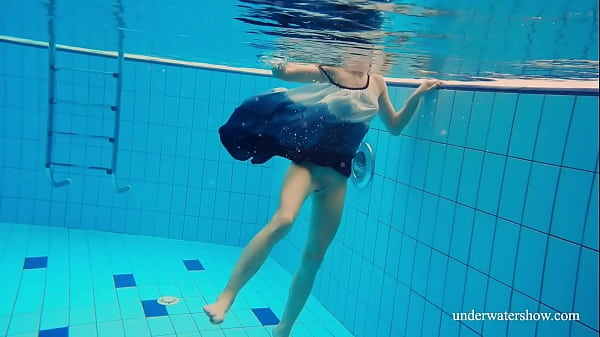 Underwater mermaid hottest chick everAvenna