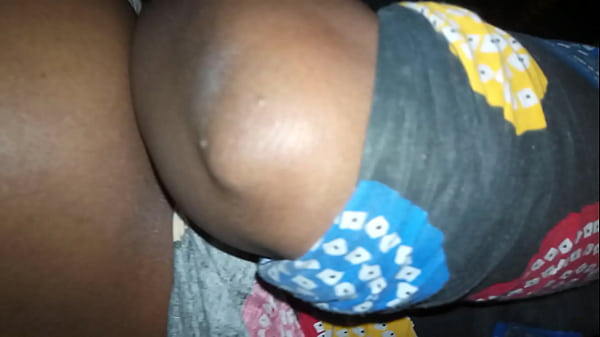 Play MP4 - Black kundi