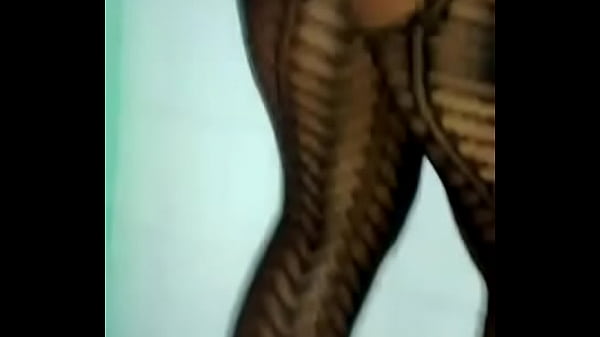 Play MP4 - Ebony hottie fucks her tight pussy with a dildo