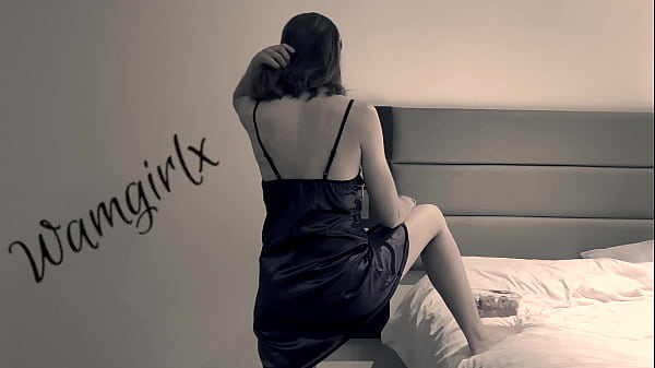 Sexy Girl Hot Striptease - To 9 Inch Nails thumbnail