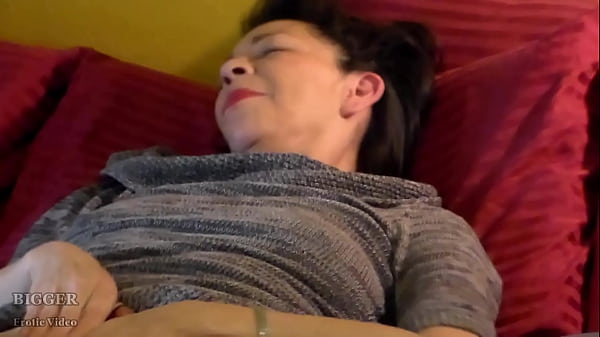 Hot latina in knee socks cums hard 