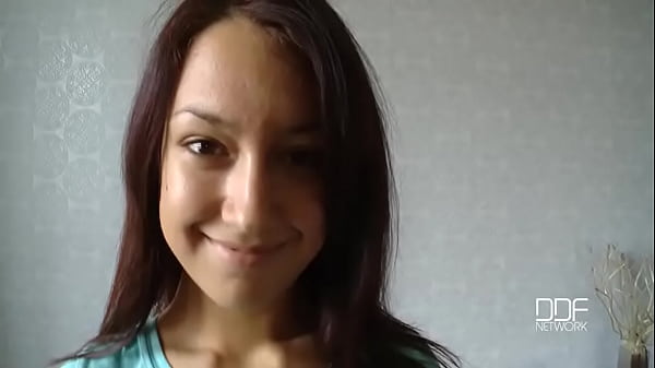 Nonton Showing The Num Nums thumbnail