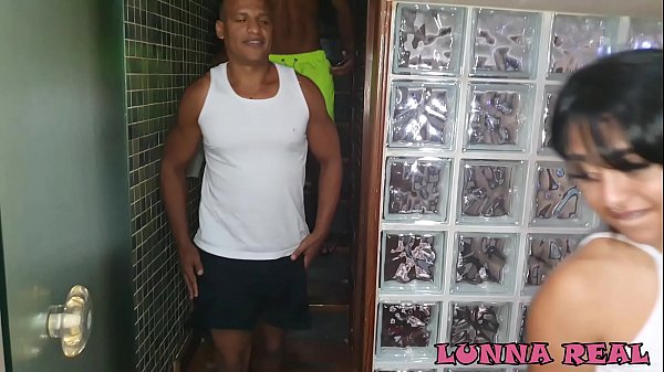 Play MP4 - vizinha novinha de 18 entra na pica dos dotados alexswigrj e thales milleto oficial vizinhos do pr&eacute;dio completo no red