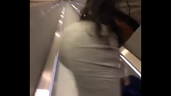 Fat ass  and  twerking 