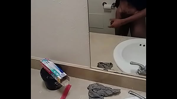 Dick sucked up by white girl 