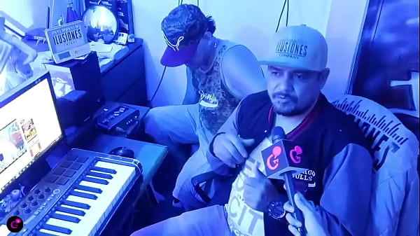 De cantar en los buses a creador de master compositor y cantante 