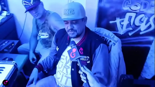 Nonton De Cantar En Los Buses A Creador De Master , Compositor Y Cantante. thumbnail