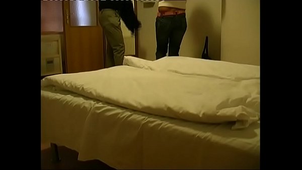 Play MP4 - Hidden cameras 2 &num;3