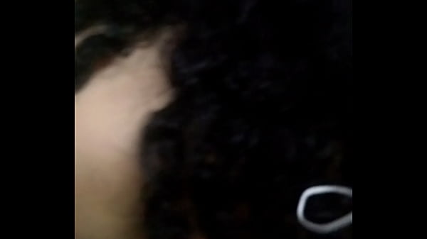 Encixada no_braço e_segurada no meu_au