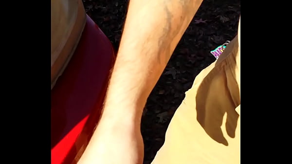 Play MP4 - Public outdoor cocksucking sissy facial