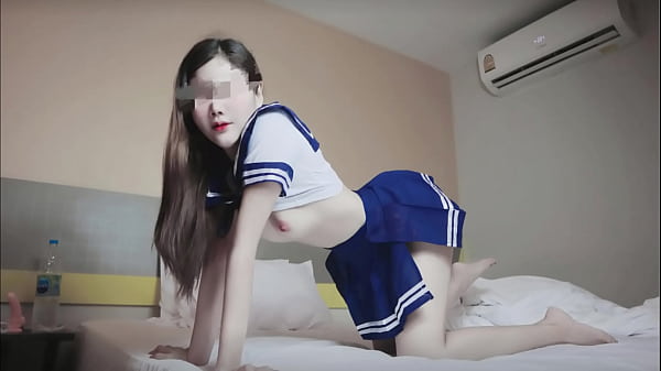 Japanese teen_student_in uniform and before school By_NinewThai