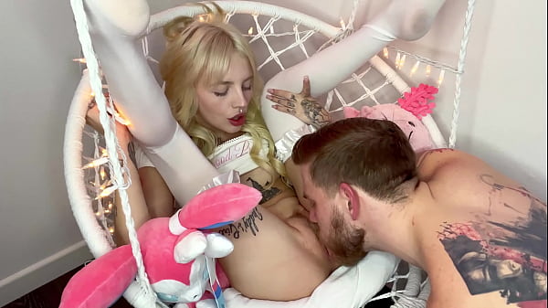 Play MP4 - Hot Pussy Eating&excl;&excl; Submissive Slut Gets Eaten Out&excl; Kate Bloom and Steve Rickz