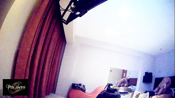 Nonton &iexcl;alguien Nos Est&aacute; Mirando! Grabamos Esto En Nuestro Hotel - Parte 5 thumbnail