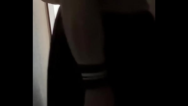 Play MP4 - 【義娘を撮影・中出し】「お義父さん気持ち良いよ&hellip;」義娘の着替え、スカートから伸びる太ももを撮影。学校に行く前に中出しセックス！