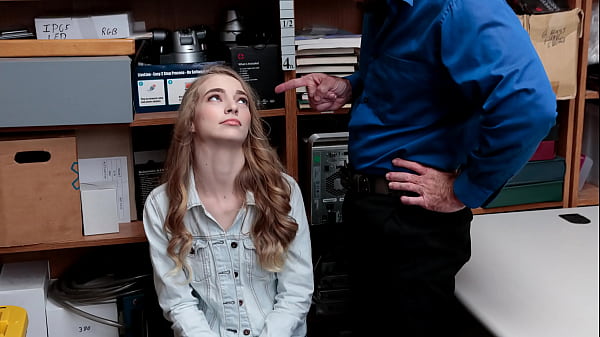 Loss Prevention Officer Takinga Proper Disciplinary Action onThe Suspected Thief Lifterx