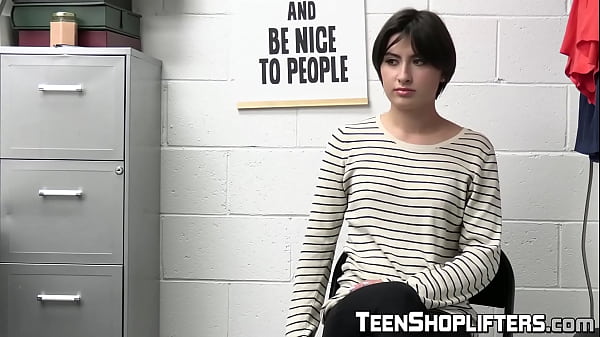 Small tits babe gets hot sticky creampie 